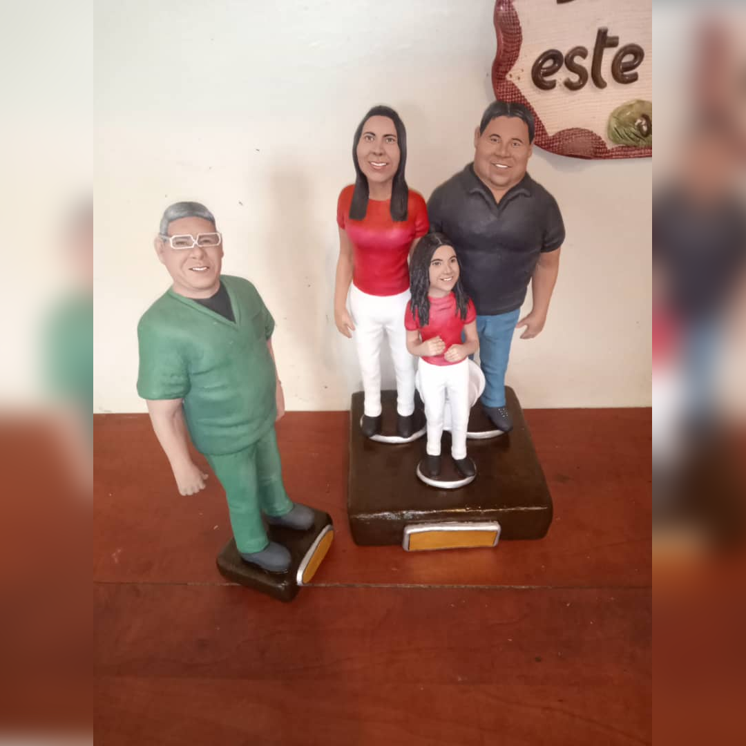 ArtesaniaRuedaFiguraPersonalizadaCliente10