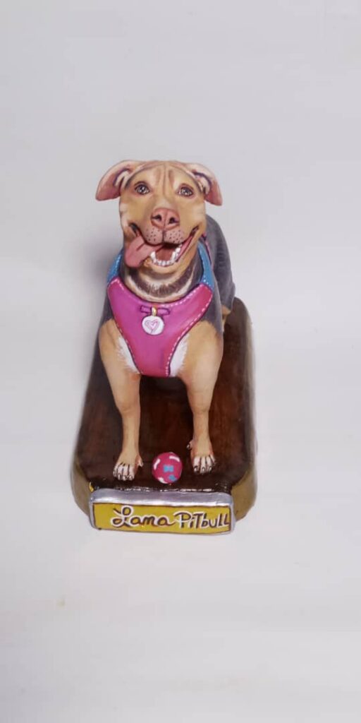 Escultura de mascota en 3D de perro Pitbull hecha a mano - Artesanía Rueda