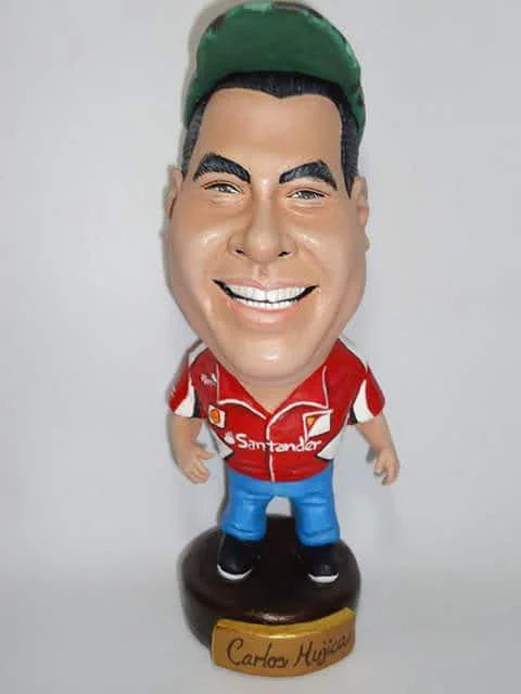 Caricatura escultórica en 3D personalizada de Carlos Mujica elaborada a mano por José Rueda